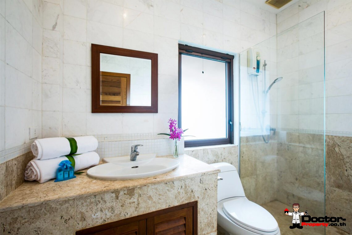 4 Bedroom Pool Villa with Sea View in Choeng Mon, Koh Samui – For Sale