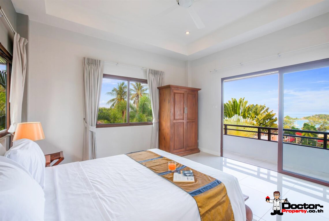 4 Bedroom Pool Villa with Sea View in Choeng Mon, Koh Samui – For Sale