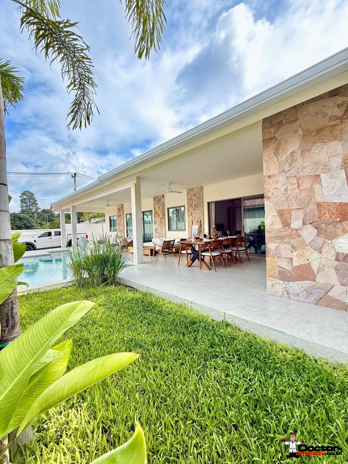 Tropical 2 Bedroom Private Pool Villa in Mae Nam, Koh Samui – For Sale