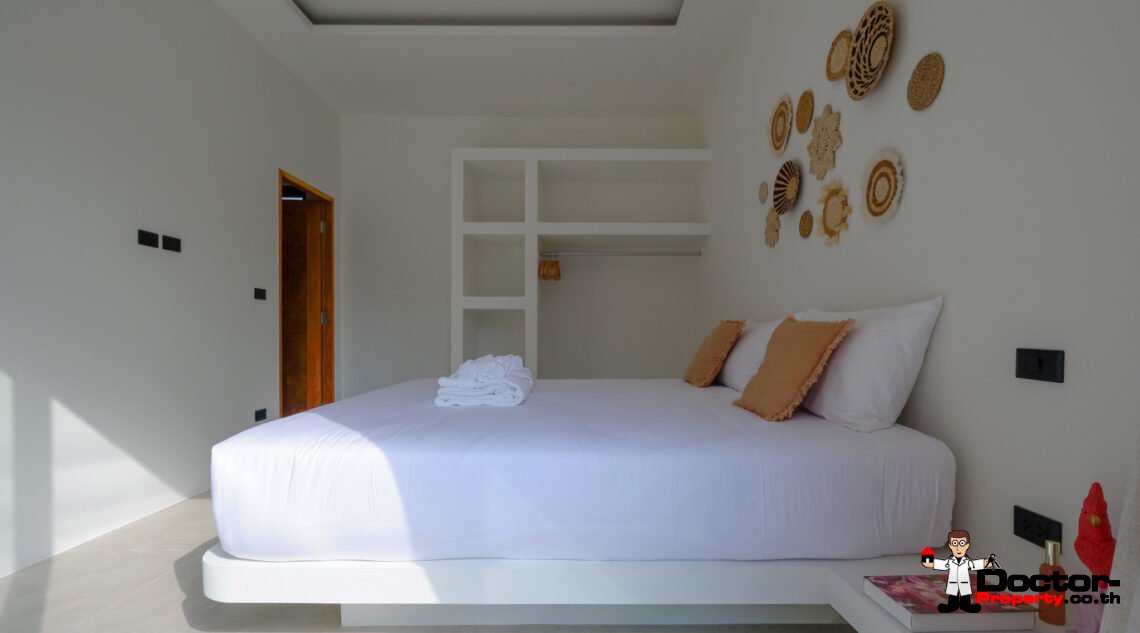 Modern 3 Bedroom Private Pool Villa in Mae Nam, Koh Samui – For Sale