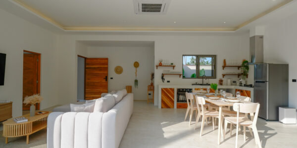 Modern 3 Bedroom Private Pool Villa in Mae Nam, Koh Samui – For Sale