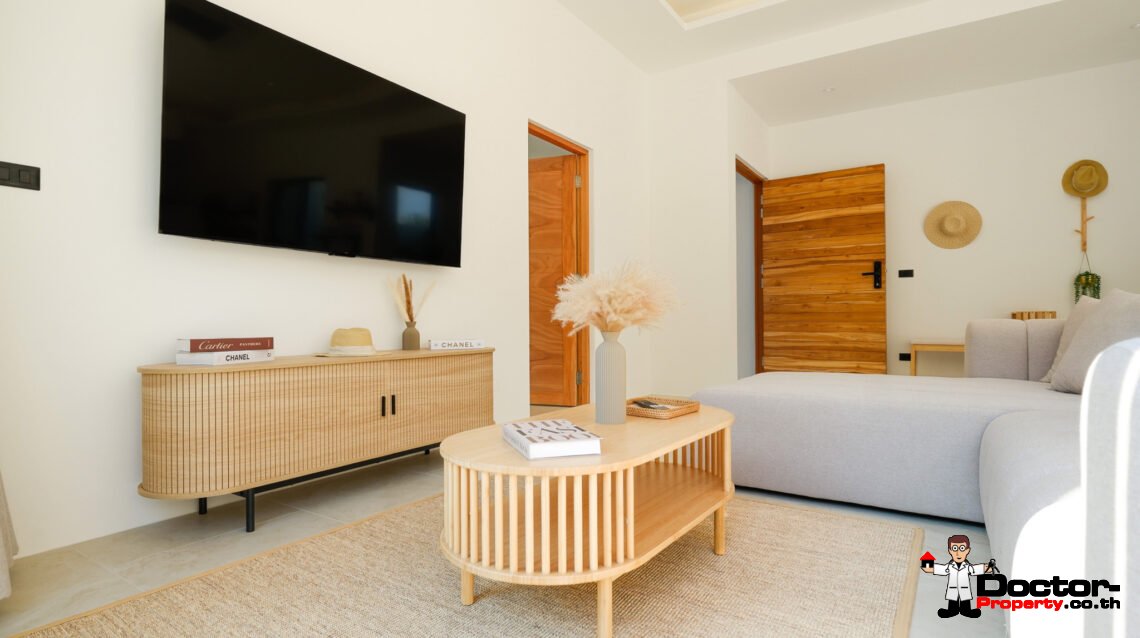 Modern 3 Bedroom Private Pool Villa in Mae Nam, Koh Samui – For Sale