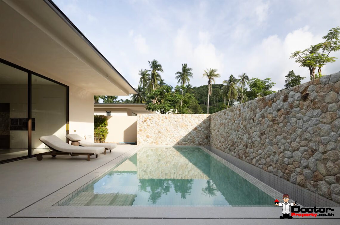 Contemporary 3 Bedroom Pool Villa, Walk to the Beach in Bang Por, Koh Samui – For Sale