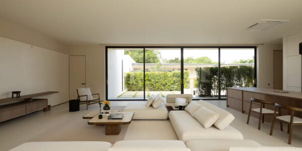 Contemporary 3 Bedroom Pool Villa, Walk to the Beach in Bang Por, Koh Samui – For Sale