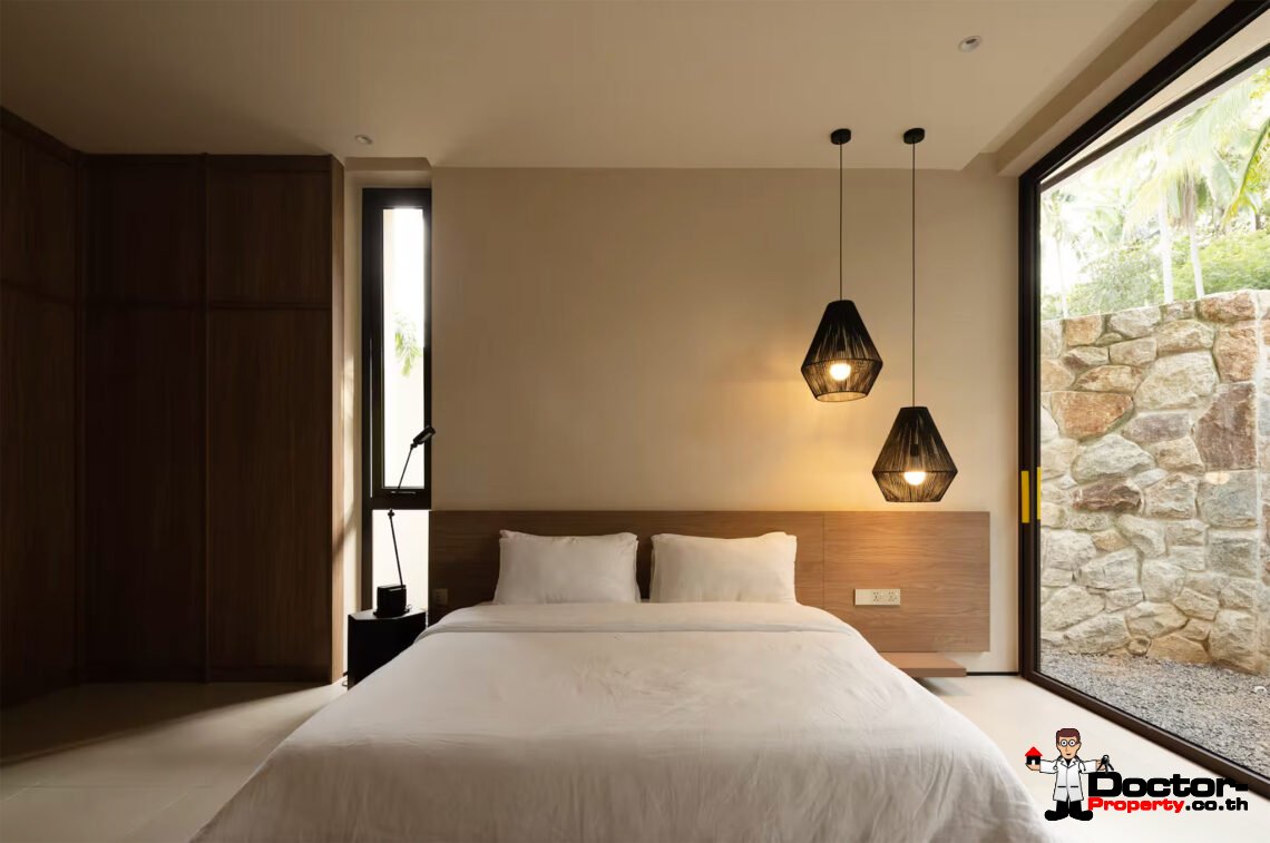 Contemporary 3 Bedroom Pool Villa, Walk to the Beach in Bang Por, Koh Samui – For Sale