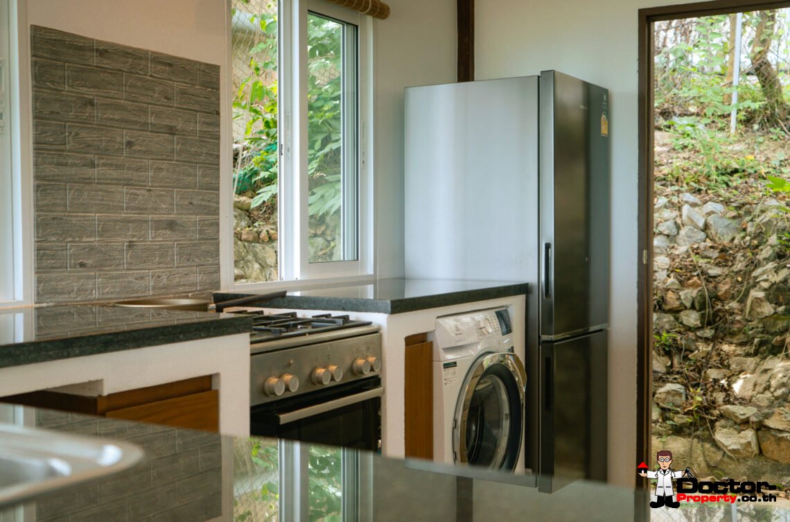 2 Bedroom House with 300 metre to the Beach in Bang Por, Koh Samui – For Sale