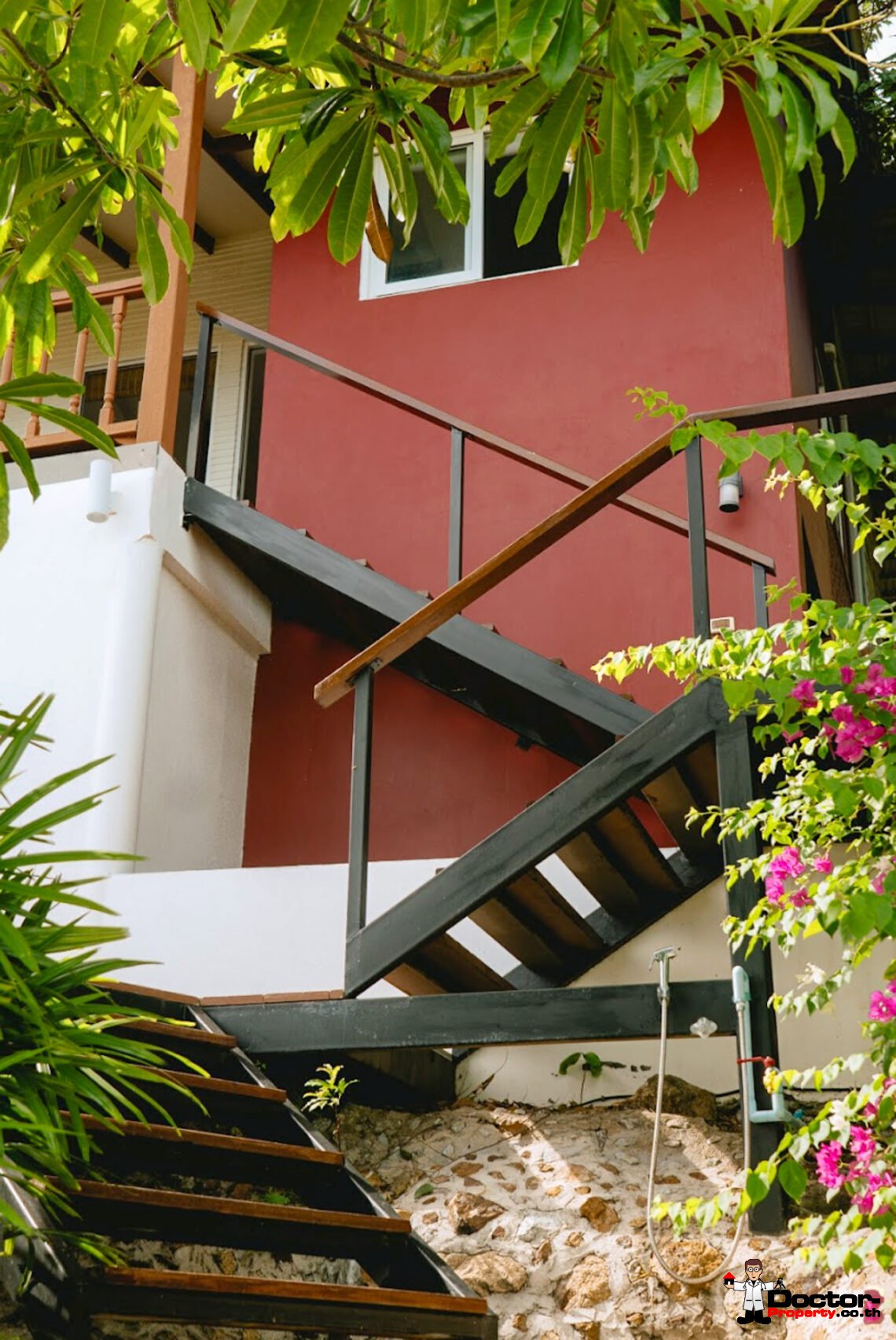 2 Bedroom House with 300 metre to the Beach in Bang Por, Koh Samui – For Sale