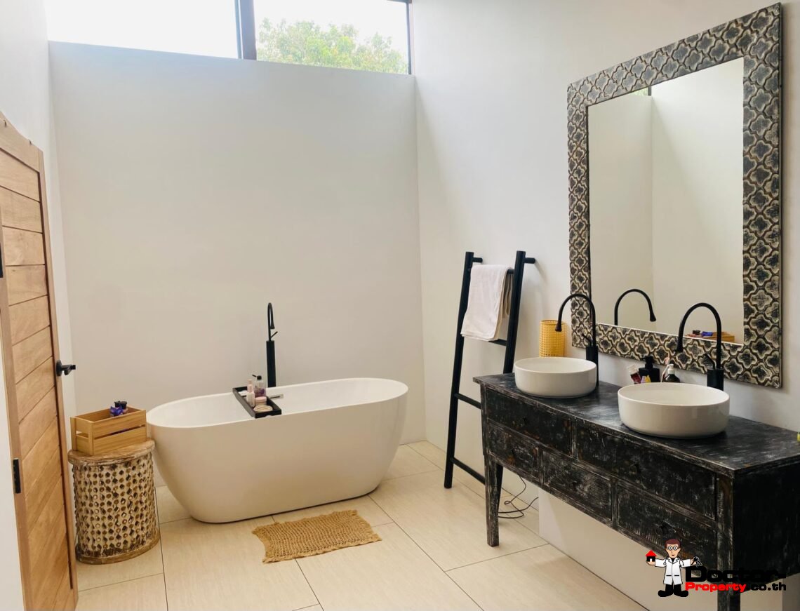 New 5 Bedroom Pool Villa in Bo Phut, Koh Samui – For Sale