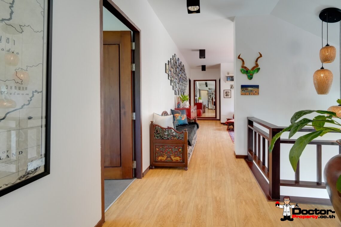 3 + 1 Bedroom Villa With Sea View in Taling Ngam, Koh Samui – For Sale
