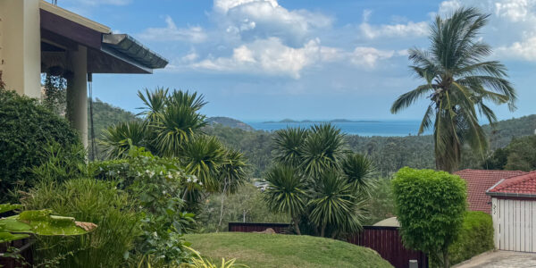 3 + 1 Bedroom Villa With Sea View in Taling Ngam, Koh Samui – For Sale