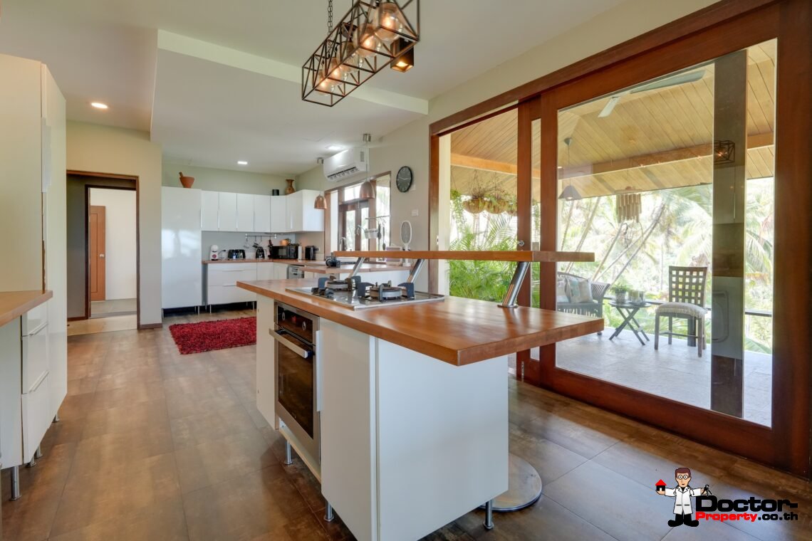 3 + 1 Bedroom Villa With Sea View in Taling Ngam, Koh Samui – For Sale