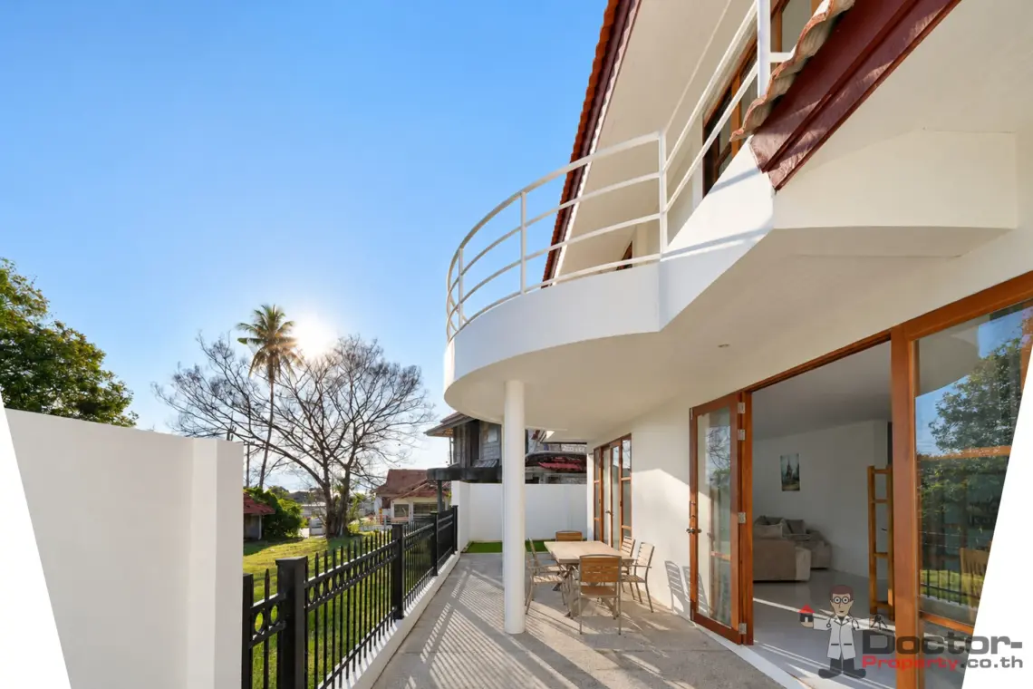 Terrace reverse angle at the 4 bedroom pool villa in Plai Laem, Koh Samui