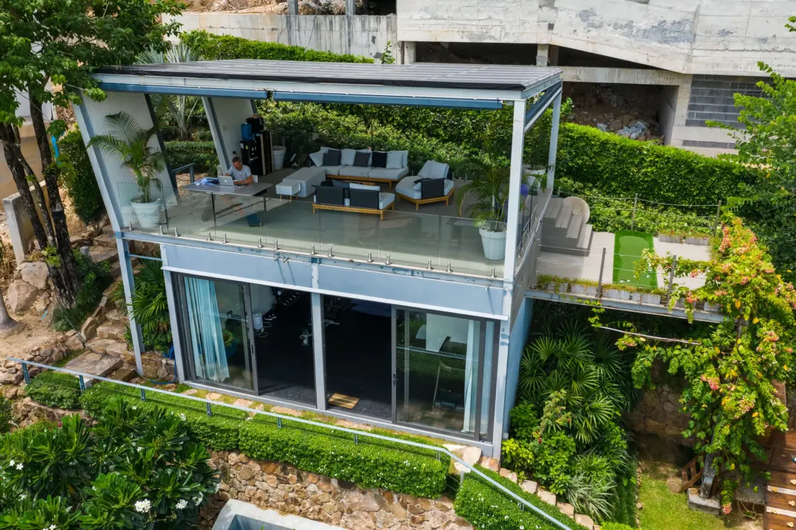 Separate gym building and rooftop sala