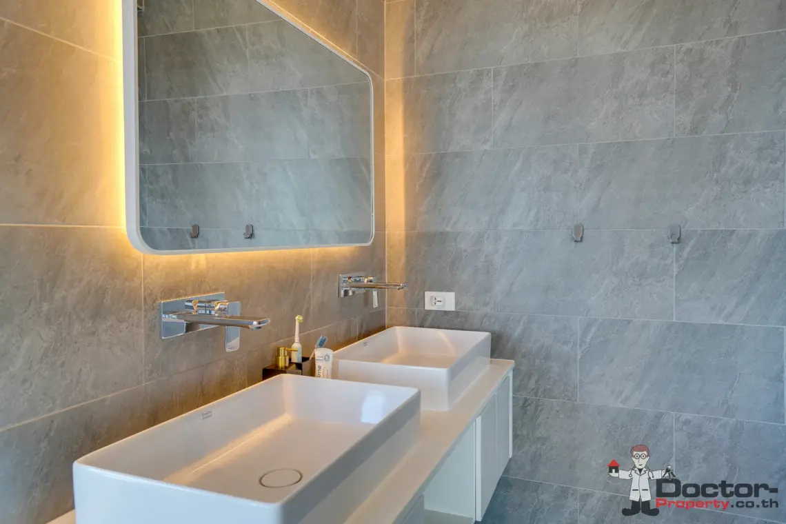 3 Bedroom Sea View Pool Villa in Chaweng Noi, Koh Samui