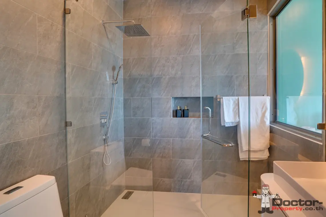 3 Bedroom Sea View Pool Villa in Chaweng Noi, Koh Samui